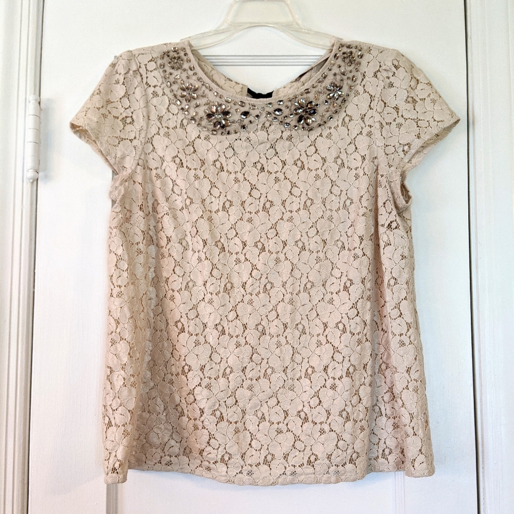 ✨2 for $25✨LOFT ivory lace jewel collar top EUC